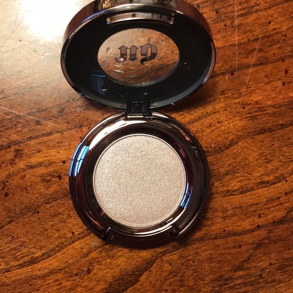 Urban Decay Other - URBAN DECAY EYESHADOW IN SHADE VERVE